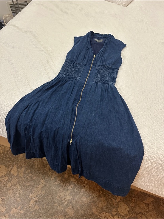 Anthropologie Dresses & Skirts - Sleeveless Indigo Denim Zip-Front Women's Dress